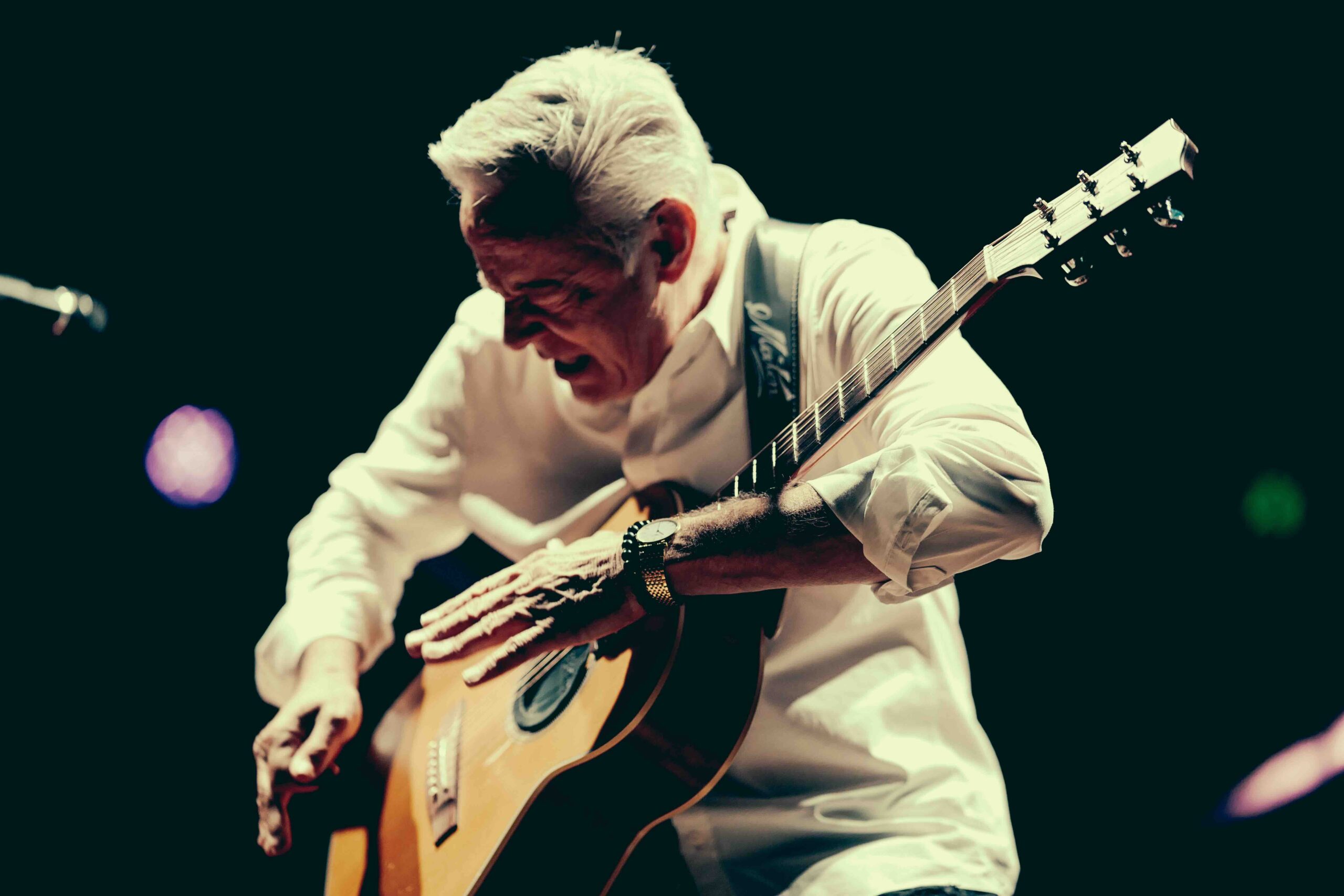 Chiusura col botto per la 4/a edizione di Pisa Jazz Rebirth: sul palco la leggenda della chitarra Tommy Emmanuel