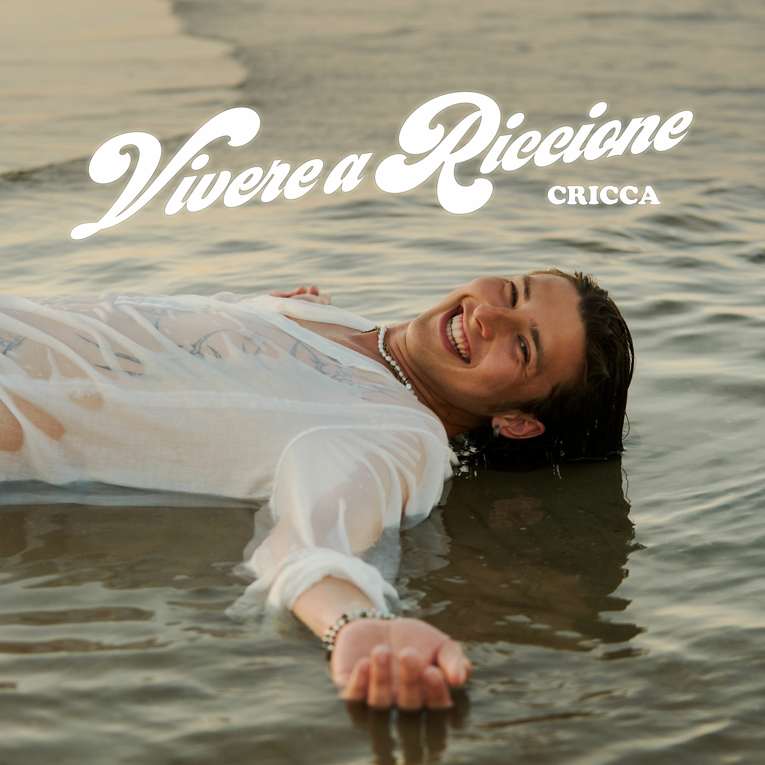 CRICCA: Annuncia oggi “Vivere a Riccione”, il nuovo singolo disponibile dal 2 agosto in radio e in digitale