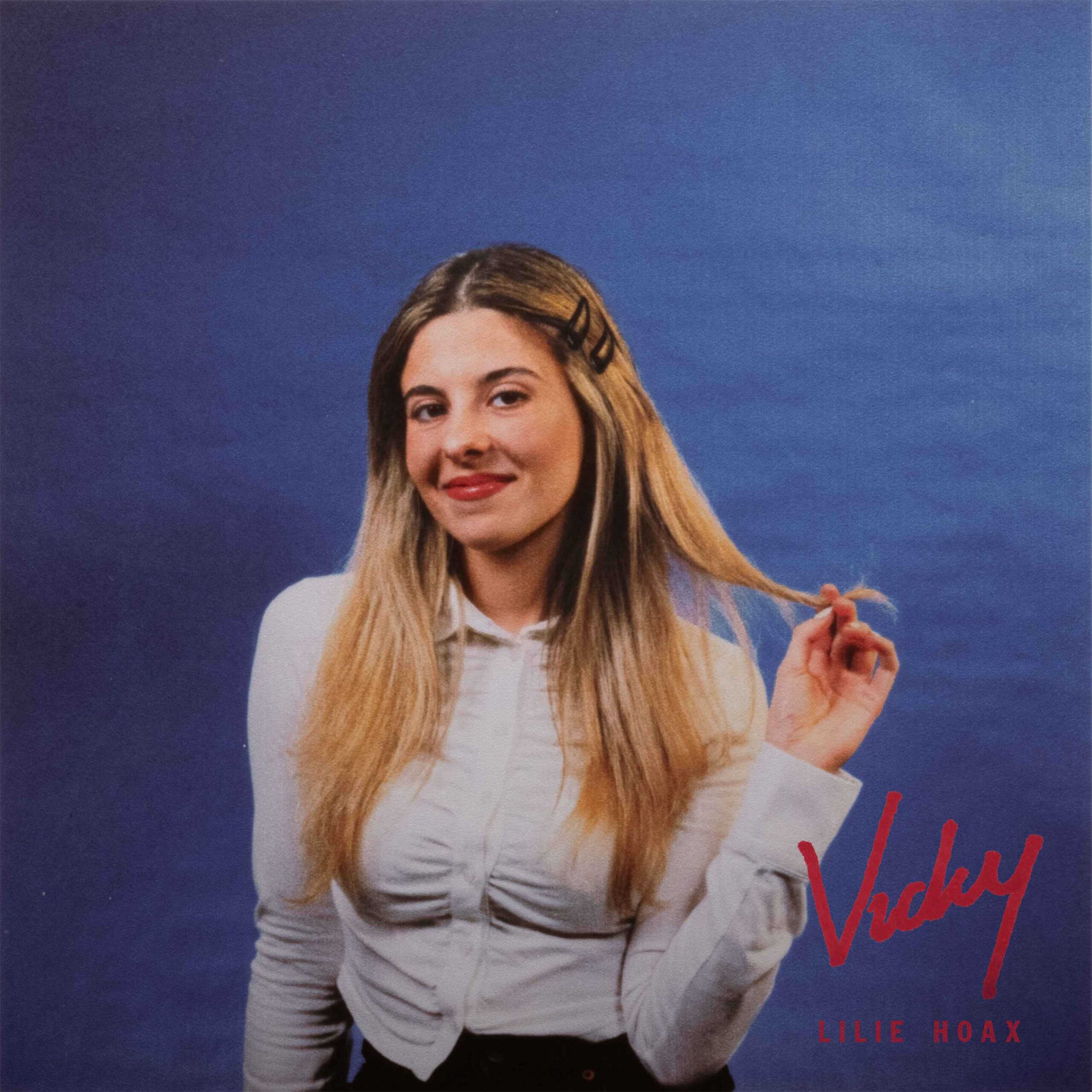 LILIE HOAX presenta il nuovo singolo VICKY